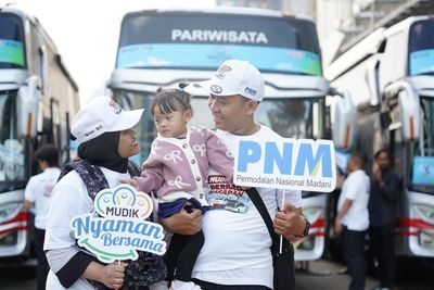Mudik Nyaman Bersama BUMN, PNM Fasilitasi Ratusan Peserta Mudik Tanpa Cemas Ongkos