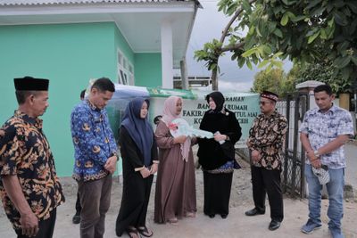 Wali Kota Banda Aceh Serahkan Rumah Layak Huni untuk Tiga Warga Duafa