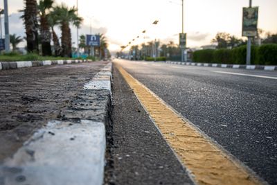 Lubang Jalan Makan Korban di Tondano, Masyarakat Sorot Jalan Rusak di Sulut