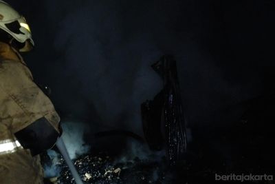 Perpustakaan SMAN 84 Jakarta Barat Hangus Terbakar, 14 Mobil Pemadam Dikerahkan