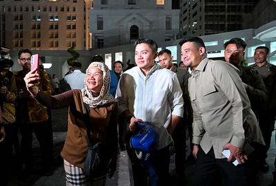 Bobby Nasution Bagikan 2.500 Bingkisan, Warga Medan Antusias Sambut Idulfitri