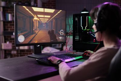 Pengen Main Game? Ini 3 Warnet Favorit dengan Internet Ngebut di Kendari