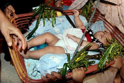 Molunggelo: Seni Menaikkan Bayi ke Buaian dalam Tradisi Luhur Masyarakat Gorontalo