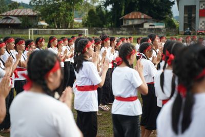 Mahzani, dan Cerita Dibalik Pementasannya Oleh 1000 Pelajar di Tomohon