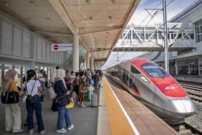 Whoosh Bagi-bagi Diskon Tiket 10 Persen untuk Rombongan Keluarga, Begini Syaratnya