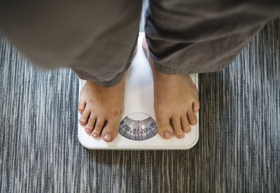 Berat Naik Setelah Lebaran? Ini Cara Menurunkan Berat Badan yang Realistis