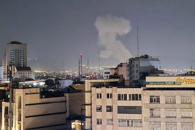 Teheran Diguncang Ledakan, Iran Balas Target Pangkalan AS