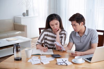 Keuangan Menipis Setelah Mudik? Ini Cara Mengatasinya agar Cepat Pulih