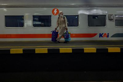 Bedah Dua Stasiun Utama Yogyakarta: Mana yang Paling Dekat ke Malioboro?