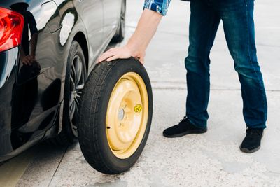 Apakah Ban Tubeless Membutuhkan Cairan? Simak Fakta dan Risikonya