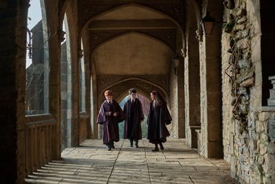 Teaser Series Harry Potter: The Philosopher Stone Rilis: Wajah Baru Harry, Ron, dan Hermione Terungkap!