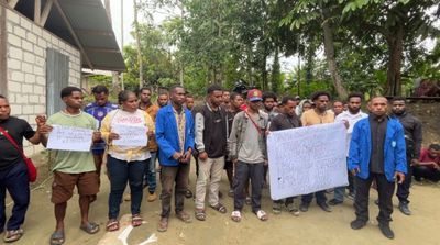 Warga Ketengban Tolak Pembangunan Pos Militer