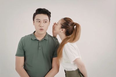 5 Alasan Mengapa Anda Harus Mengendalikan Kebiasaan Oversharing
