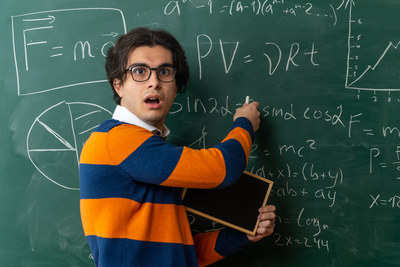 Suka Coding Tapi Takut Fisika? Intip Realita Kuliah Teknik Informatika di Sini!