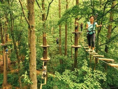 Seru dan Menantang! Daftar Lokasi Outbound Paling Hits di Jambi untuk Liburan Seru