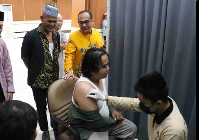 Ribuan Calon Jemaah Haji Bekasi Ikuti Vaksinasi Meningitis dan Polio