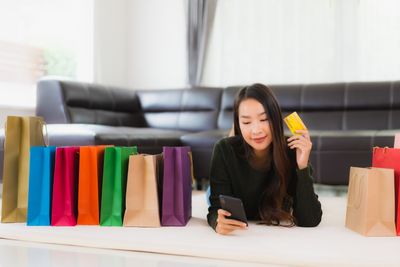 Sering Check Out Tengah Malam? Ini Tips Simpel Biar Nggak Jadi Budak Diskon Tanpa Sadar