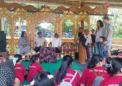 Halal Bihalal Cantrik Mentrik Padepokan Seni Mangun Dharma Angkat Nilai Silaturahmi dan Edukasi Seniman Muda