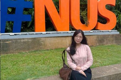 Inspiratif! Intip Kisah di Balik Lolosnya Mahasiswi UNAIR Raih Program Pertukaran Pelajar ke National University of Singapore