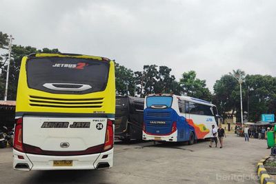 Arus Balik Lebaran 1447 H di Terminal Lebak Bulus Stabil, Sebanyak 2.485 Penumpang Tiba di Jakarta