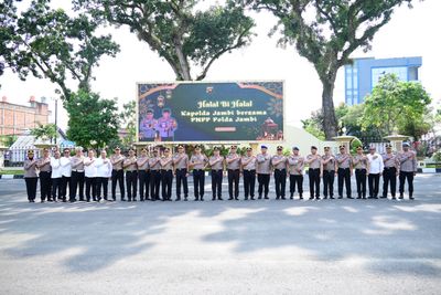 Pimpin Apel Pagi Pasca Idul Fitri 1447 H, Kapolda Jambi Ingatkan Personel Jaga Kesehatan dan Kualitas Pelayanan
