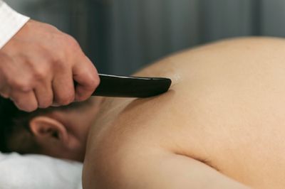 Sering Dianggap Aman, Ini Risiko Kerokan yang Jarang Diketahui
