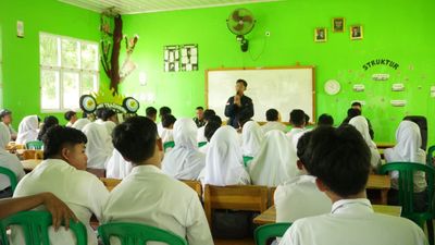 Pengelola Tol Bakter Edukasi ke Pelajar, Cegah Aktivitas Berbahaya di Sekitar Jalan Tol