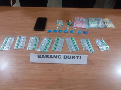 Pura-Pura Beli Kopi di Cafe Pamulang, Pria Ini Malah Curi HP Berakhir Digulung Polisi