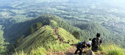 Menikmati Pendakian ke Puncak Gunung Andong Via Jalur Temu Kidul, Seperti Miniaturnya Merbabu!