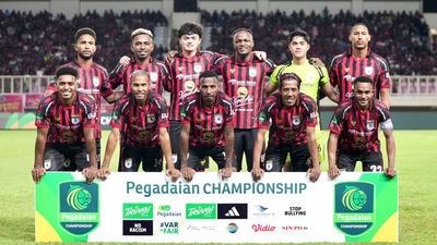 Persipura Bangkit di Tengah Persaingan Panas, Tiket Promosi Kian Menegangkan di Grup Timur