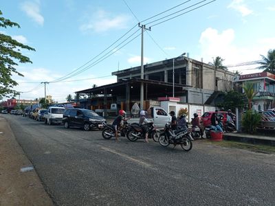 Usai Pasokan Datang, Antrean BBM Subsidi di Sebatik Mengular