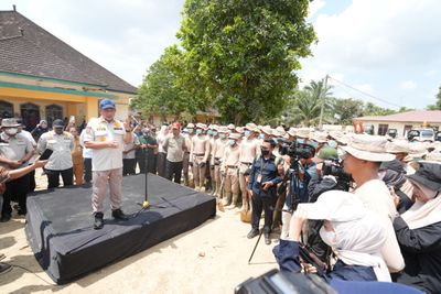 Kembali Terjunkan Praja IPDN ke Aceh Tamiang, Mendagri Tito: Sasar Pembersihan Sisa Lumpur di Permukiman Terdampak Bencana