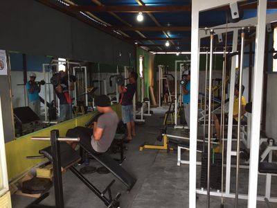 Mulya Fitness di Juata Permai, Gym Sederhana dengan Tarif Terjangkau dan Suasana Kekeluargaan