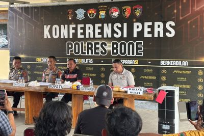 IRT di Bone Ditangkap Bawa 500 Gram Sabu, Diduga Dikendalikan Napi dari Luar Sulawesi