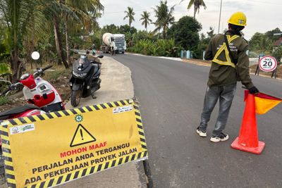 Bahu Jalan Mulai Dibeton, Proyek MYP Sulsel Perkuat Ruas Strategis di Soppeng-Wajo