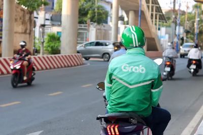 Harga Bensin Melonjak, Penghasilan Warga Vietnam Tergerus
