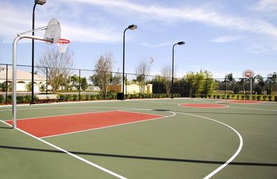 Hobi Main Basket? Cek Daftar Lapangan Terbaik di Kota Jambi Ini!