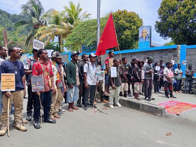 Mahasiswa Sentani Tolak Freeport Dan Serukan Hak Penentuan Nasib Sendiri Papua