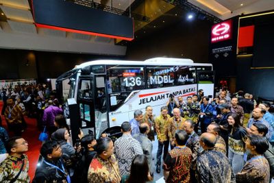 Kendaraan Niaga Indonesia Terancam Gempuran Truk Impor