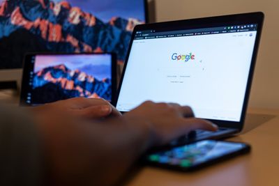 Ini Cara Logout Akun Google di HP yang Hilang Lewat Perangkat Lain, Simpel Banget!
