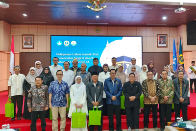 UNJ Berangkatkan 21 Jemaah Haji 2026, Pegawai dan Rektor Turut Berangkat ke Tanah Suci
