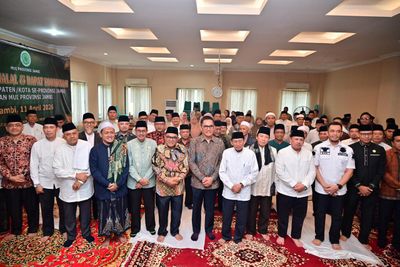 Momen Keakraban Kapolda Jambi Bersama Ulama di Acara Halal Bihalal MUI Provinsi