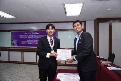Salut! Mahasiswa UMM Raih 3 Penghargaan Internasional Sekaligus Berkat Inovasi NutriTrack MBG