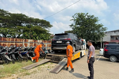 Satlantas Karawang Tindaklanjuti Kecelakaan Viral di Jalan Tuparev