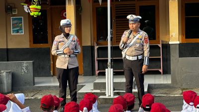 EDUKASI PENCEGAHAN KENAKALAN REMAJA, SATLANTAS POLRES PURWAKARTA RUTIN GELAR POLICE GOES TO SCHOOL