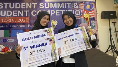 Dua Mahasiswa Pascarsarjana UGM Ini Sulap Kulit Buah Naga Jadi Stiker Pintar Pemantau Daging Ayam