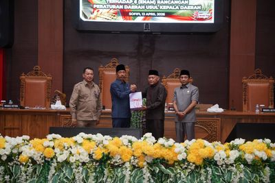 Enam Ranperda Strategis Diserahkan ke DPRD, Pemprov Malut Perkuat Arah Pembangunan Daerah