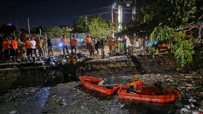 Sampah Menumpuk di Kanal, Pemkot Makassar Langsung Turun Tangan