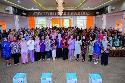 Wagub Sulsel Dorong Penguatan UMKM Perempuan dan Penanganan Stunting di Parepare
