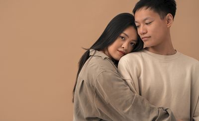 Bucin atau Butuh Aman? Ketika Hubungan Jadi Tempat Healing hingga Ketergantungan